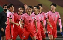 亚洲杯预选赛16强已出其5，4队出局，15支球队争夺最后11个席位！