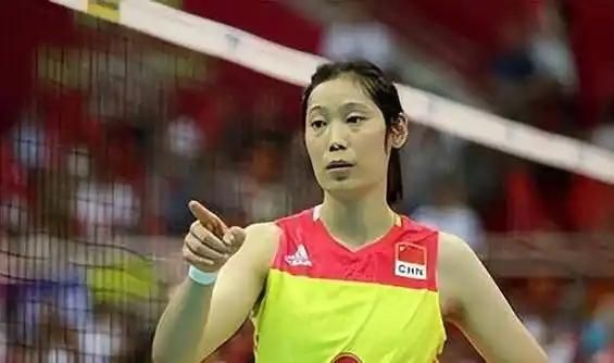 女排欧冠激战：科内利亚诺与瓦基弗银行双双告捷  第4张
