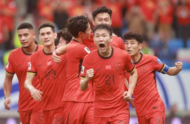 1-4！亚洲冠军被打回原形，太狼狈了！国足输巴林=基本出局，没戏  第6张