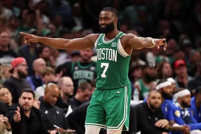 NBA最新战报:勇士险胜鹈鹕，字母哥三双 雄鹿3连胜，火箭升西部第3  第4张