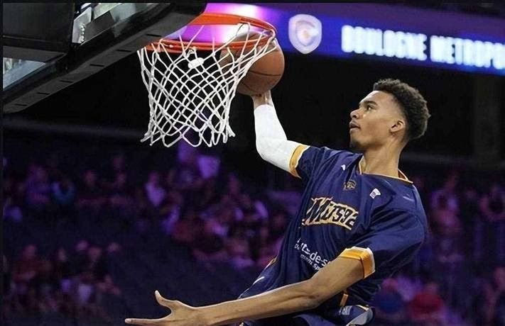 NBA积分榜又乱了！掘金127-102大胜湖人，勇士遭逆转，火箭第3  第3张